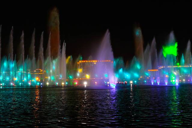 开元湖音乐喷泉