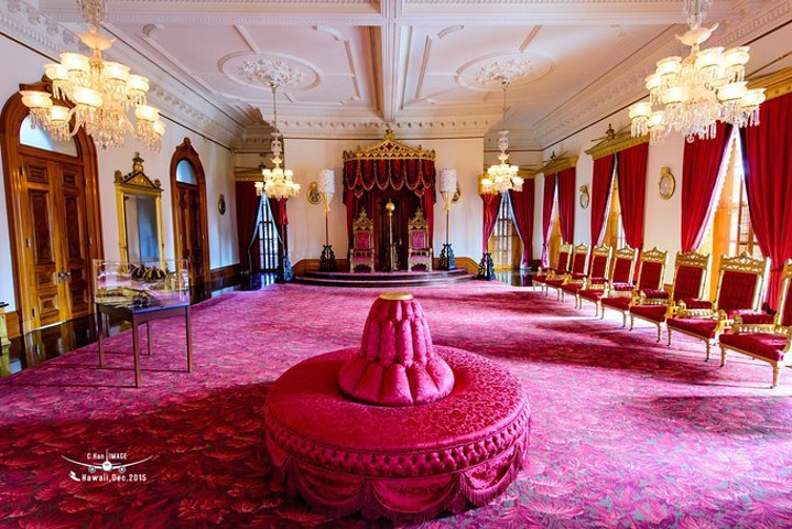 门票时候,就已经把参观的时间帮你写好,需要在皇宫