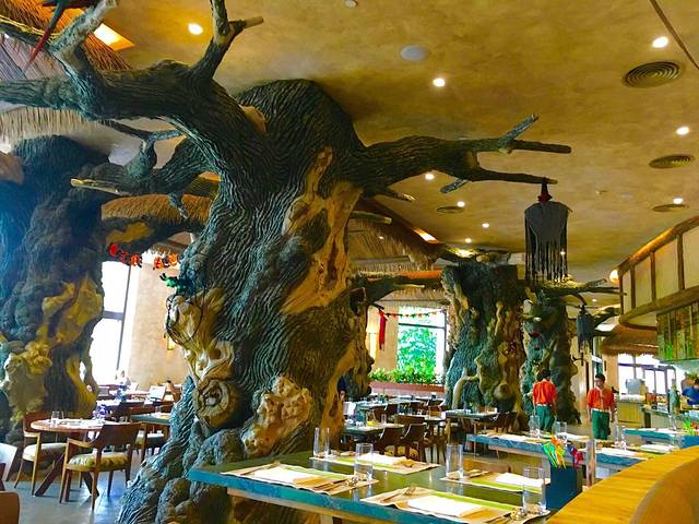 亚马逊森林自助餐厅