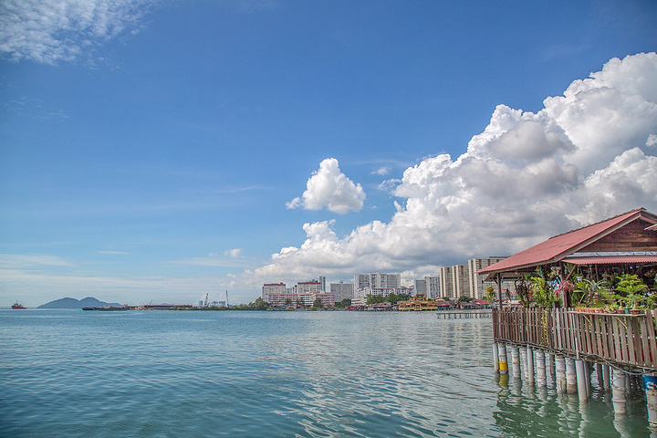 来姓周桥的游客很多,姓周桥也演变成了一个热