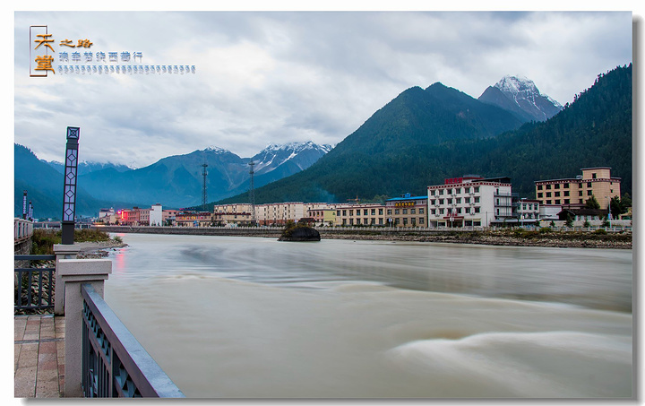 波密县境内最高海拔6648米,最低2001