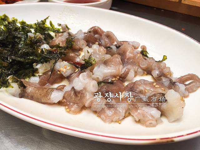 广藏市场美食街