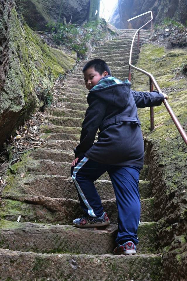 登山观石,在龟峰的一日