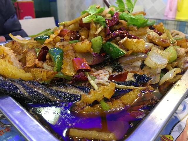 金牌万州烤鱼（隆府店）