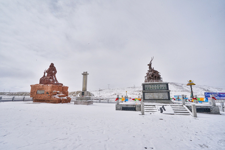 2017几小时后终于通路了,快到昆仑山口时,姐姐