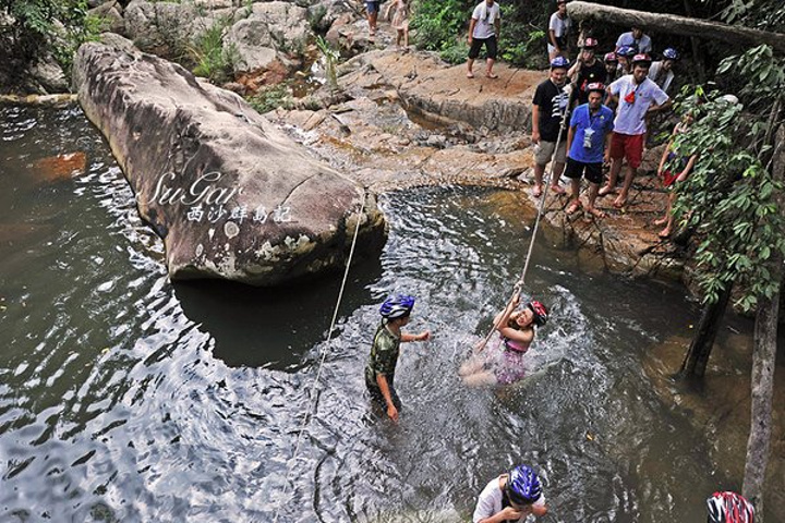 热带雨林上蒸腾而来的温暖与潮湿。 _呀诺达雨