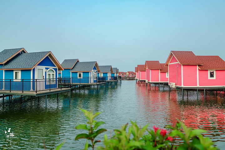 唐山月坨岛独卫小木屋客栈