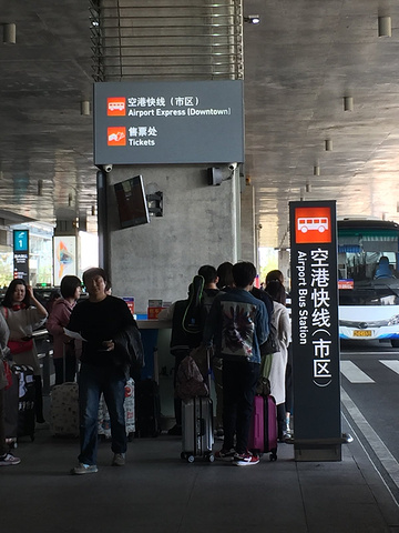 到厦门环岛路骑自行车是必须滴2030元可以骑一天就在机场出口很好找的