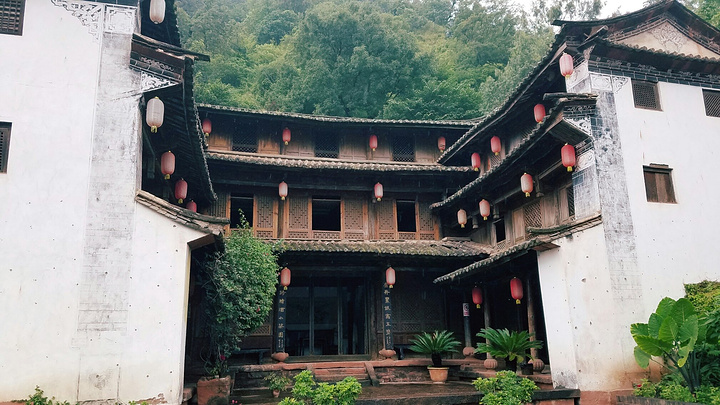 禄丰黑井武家大院