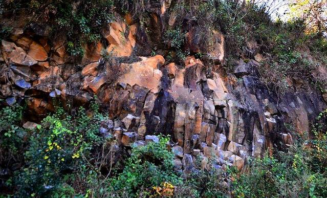 柱状节理景区