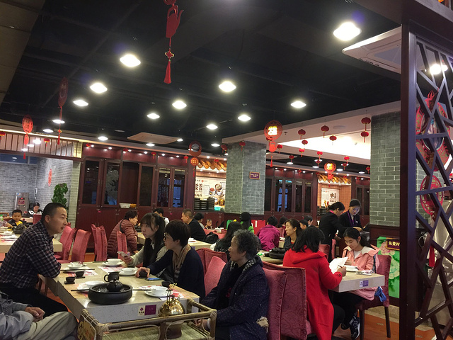 2022太赞了,好吃😋😋😋到爆!这边有这么一家有名的早茶馆"点都