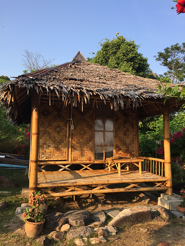 "下午4点多就开始出发去皮皮岛的观景台（Phi Phi Viewpoint) 观看皮皮岛的全景和日落_皮皮岛观景台"的评论图片