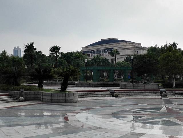 上海外国语大学