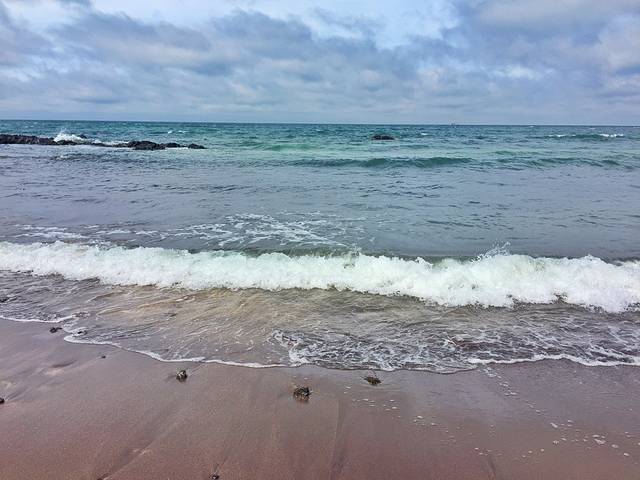 三阳黑沙海滨浴场