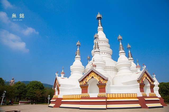灵山胜境-曼飞龙塔