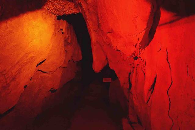 辋川溶洞风景区