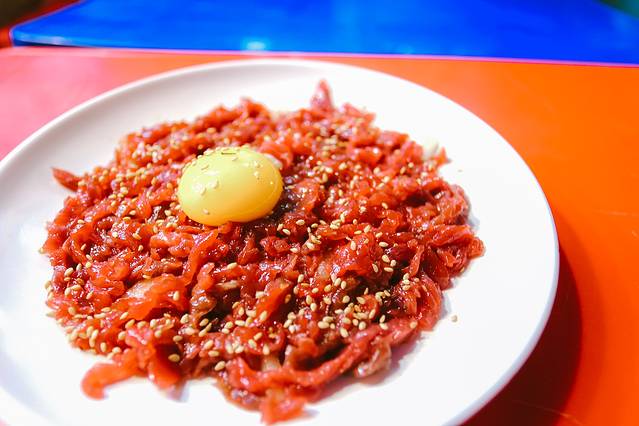 广藏市场美食街