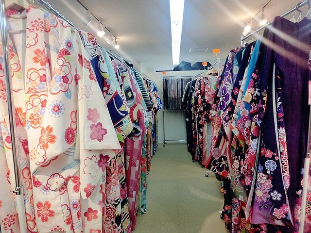 2017这里的小提示,最好把头发都盘起来哦,如果