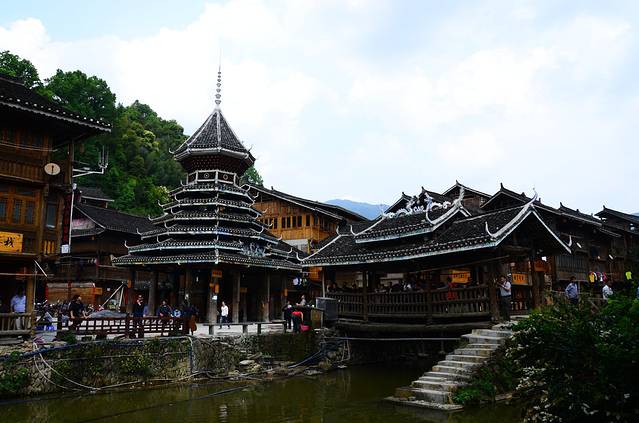 侗寨风雨桥