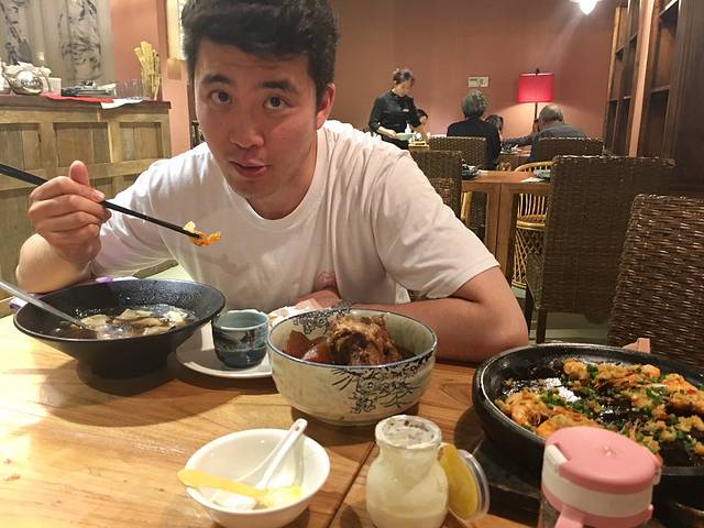 土灶馆餐馆—鱼食饭稻