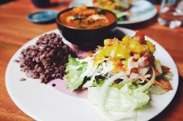 Guu Fusion Roti  Tea