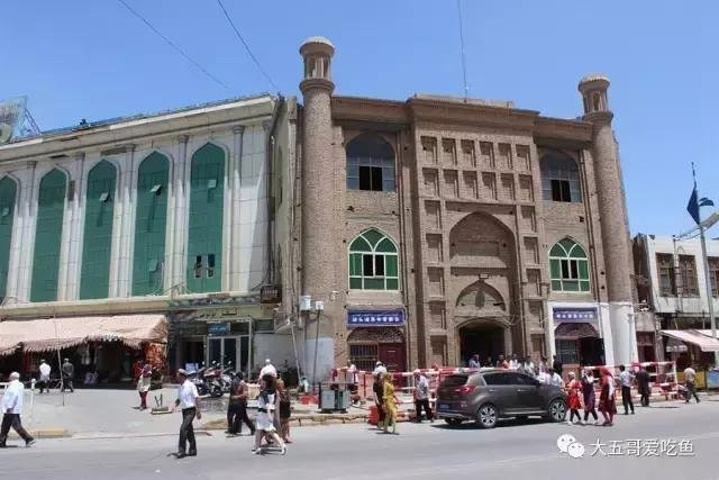 2017今天收拾洗好的衣服,离开了客栈去往喀什