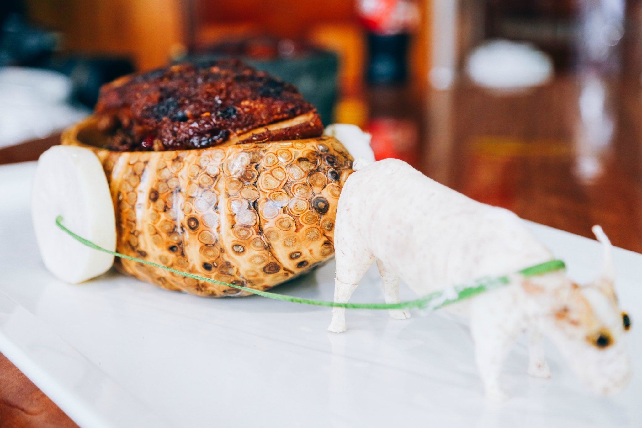   拔丝葡萄,酸酸甜甜的.