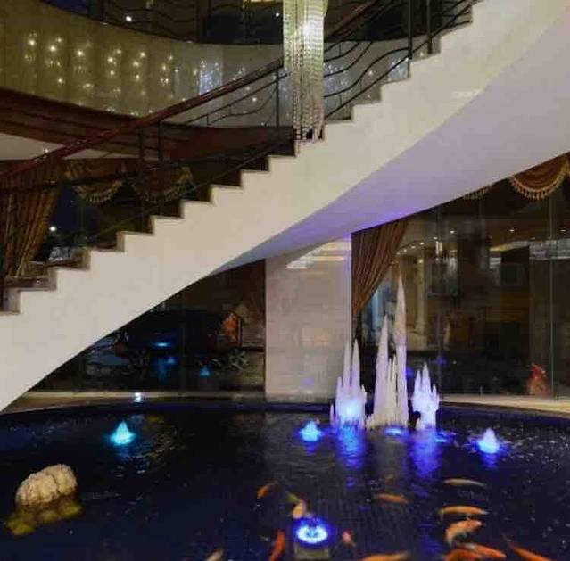 黄埔华苑酒家(黄埔店)