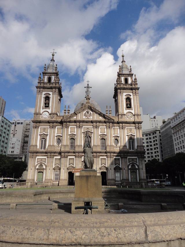 坎德拉里亚教堂