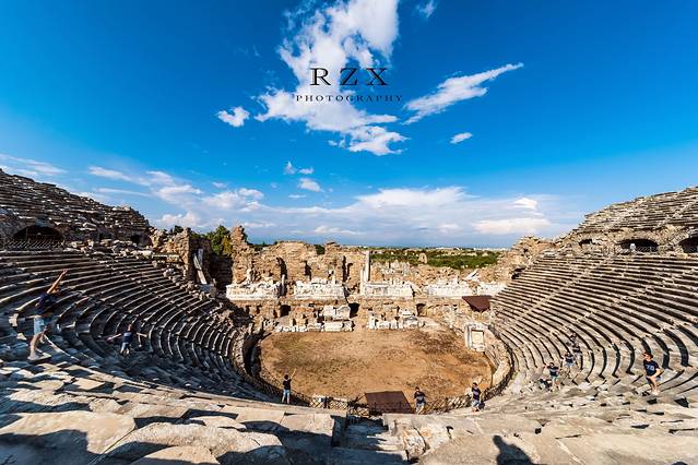 阿斯班多斯古剧场