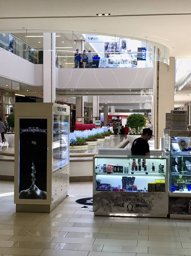 西埃德蒙顿购物中心