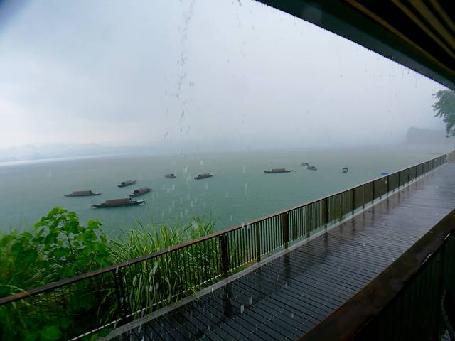 渔乐圈湖景餐厅