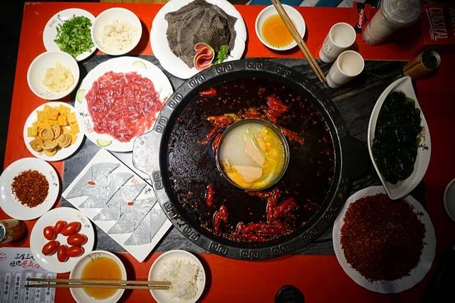 曹疯子火锅(金港国际购物中心店)