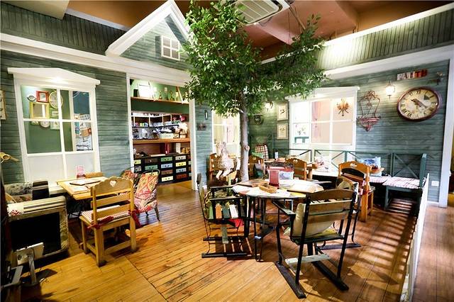 秘密旅行Bonjour(黑金冠 江南西店)