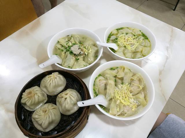 绿杨馄饨临顿路店