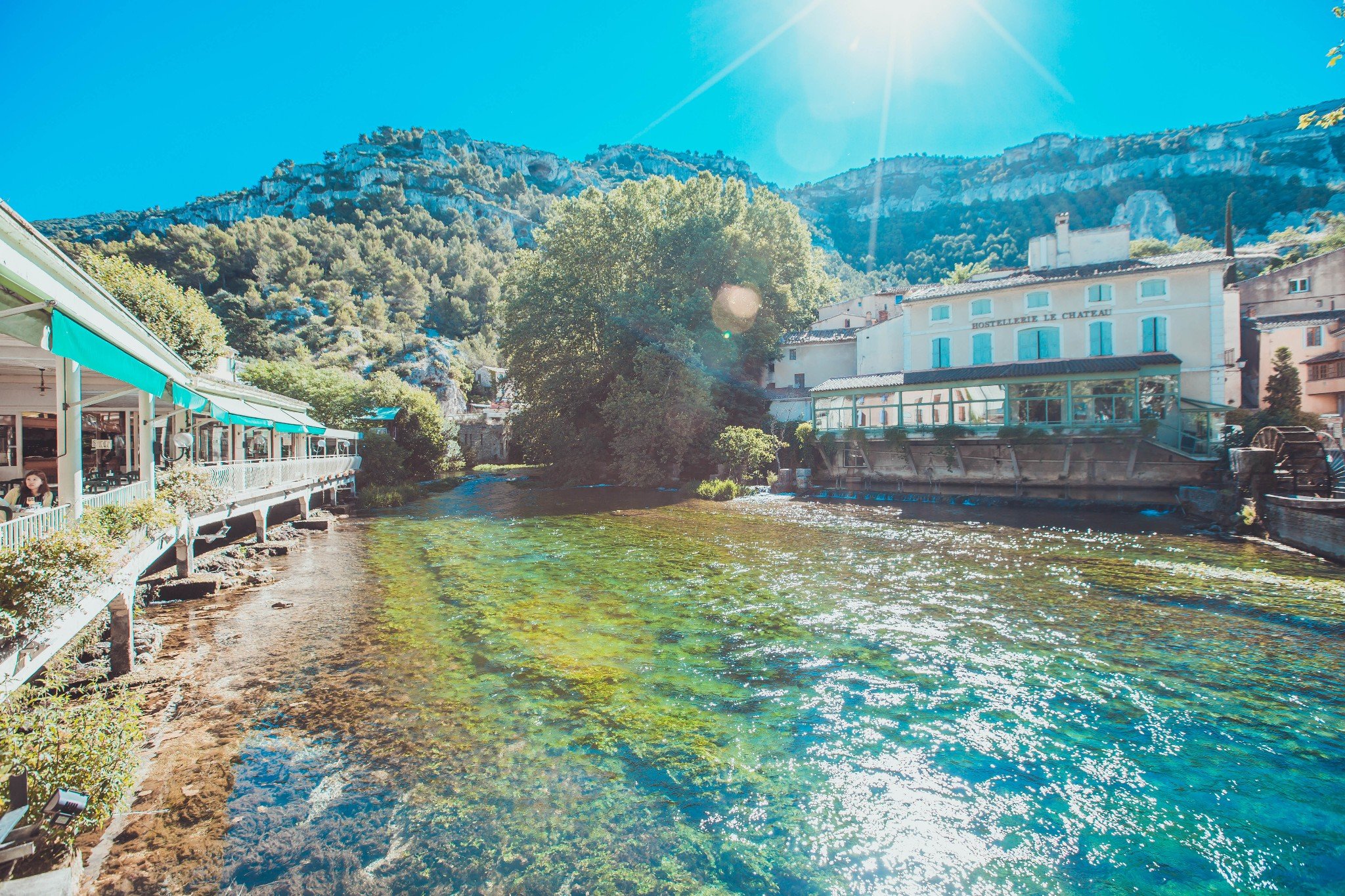 21泉水镇游玩攻略 小镇子是一个座落在碧水流淌 去哪儿攻略