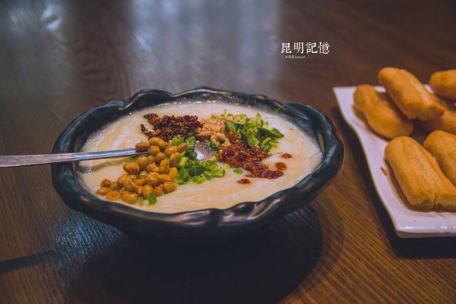 福照楼汽锅鸡·云南特色菜(火车站锦江店)