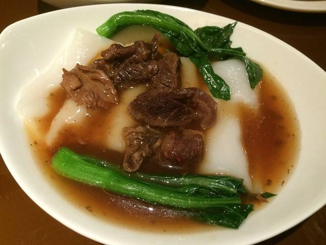 广州中心皇冠假日酒店·百粤楼