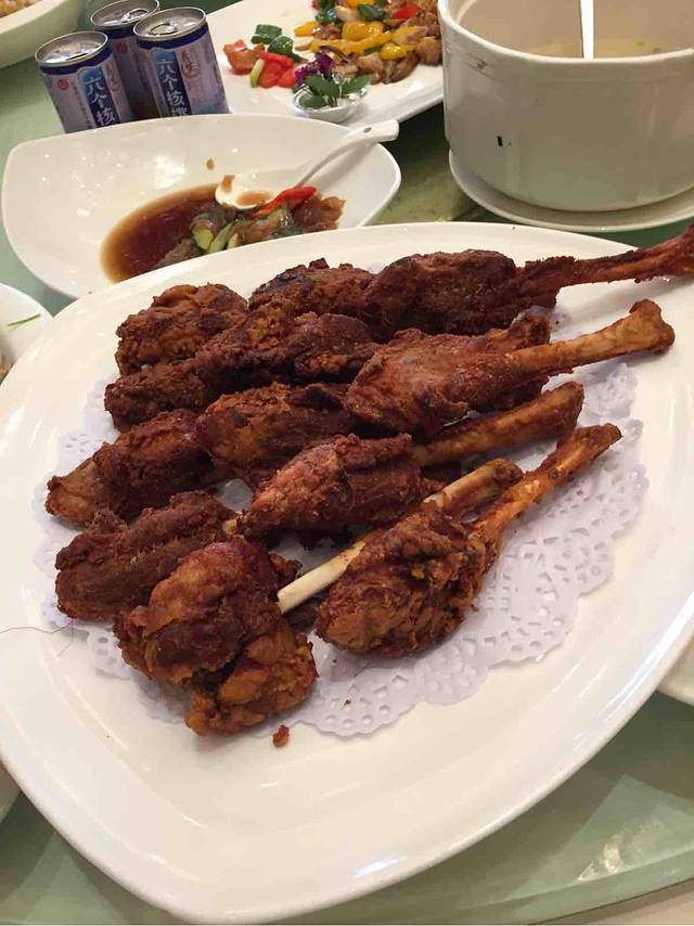 香逸渔港(金山店)