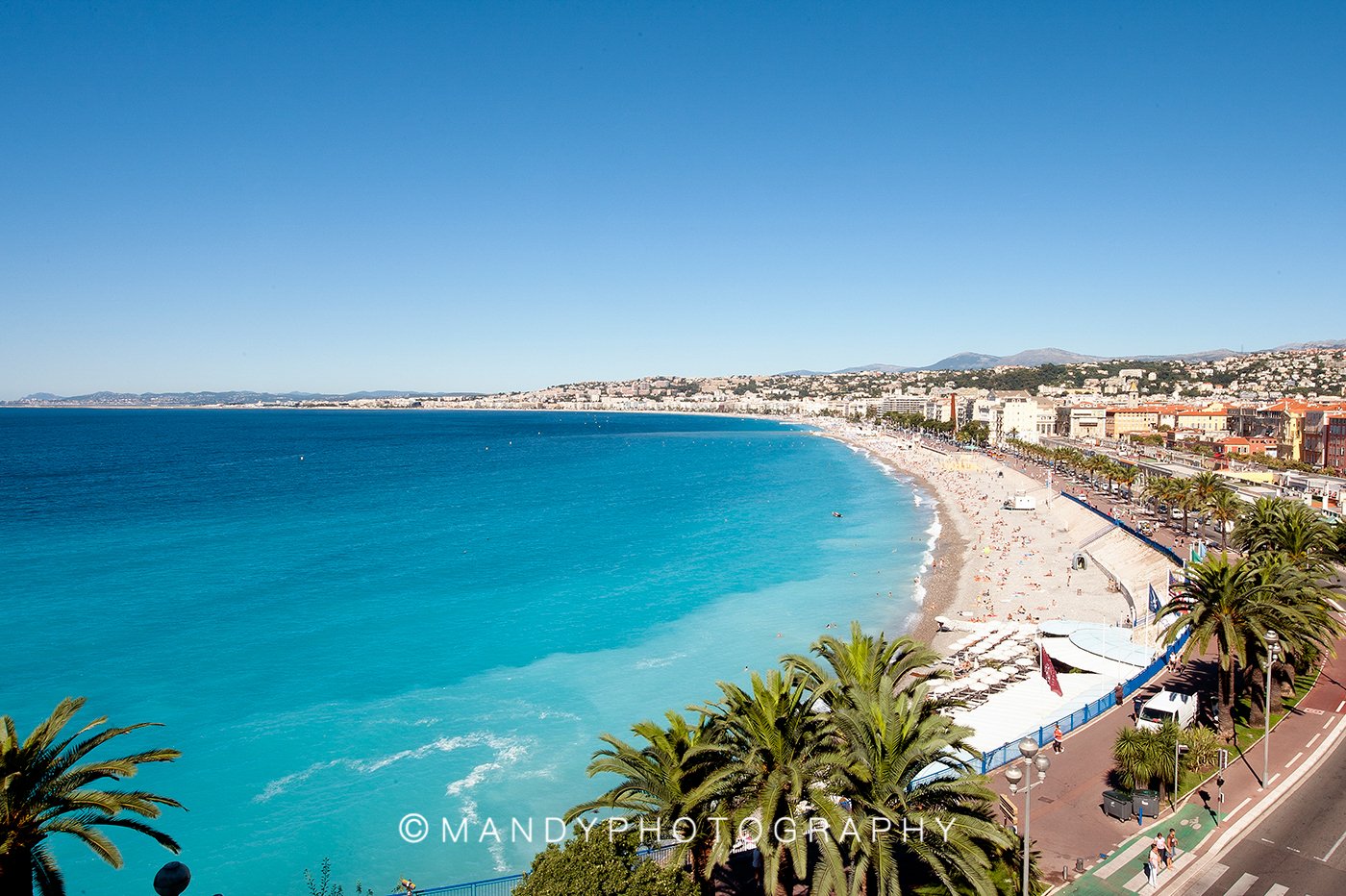 2019英国人散步大道游玩攻略,尼斯的天使湾,因为弯弯的形.