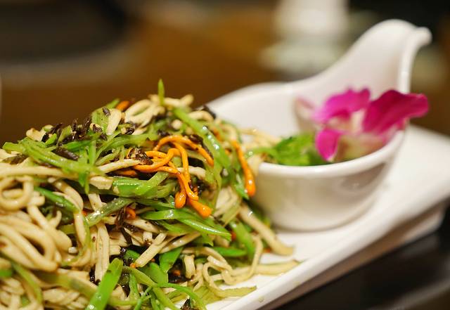 宗江小阁宴贵宾楼