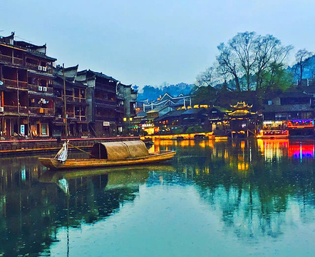 凤凰古城旅游景点攻略图