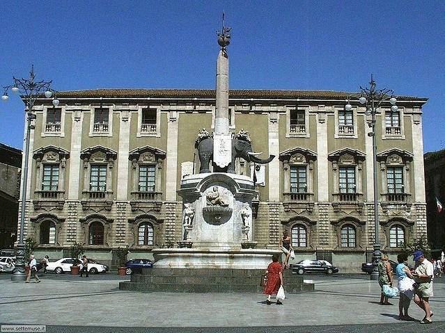 意大利还能穷游?卡塔尼亚,一个面朝大海背靠火