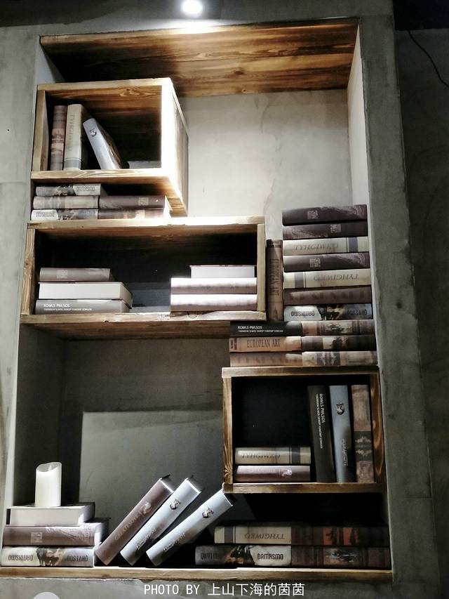 咕噜一家韩式烤肉(迎宾大道店)