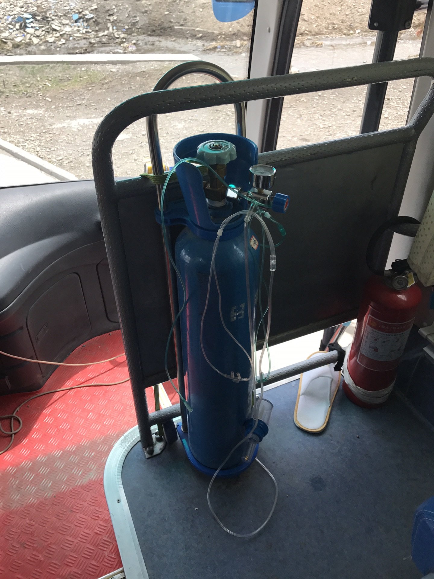 这就是传说中的600氧气瓶人真的很不很不舒服的时候才用得上好端端的