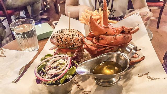 Burger and Lobster at Harvey Nichols