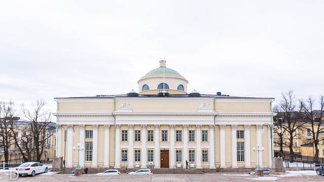 赫尔辛基参议院广场