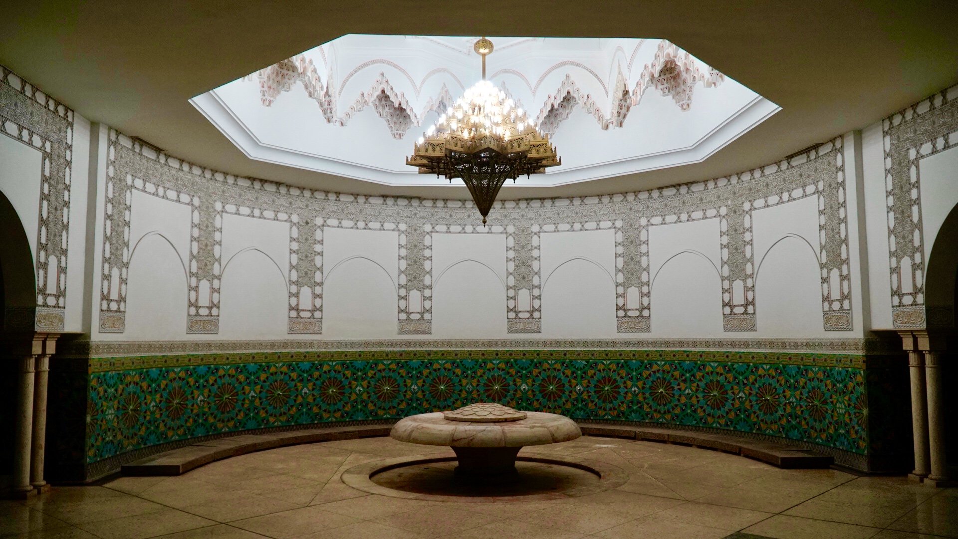 2022哈桑二世清真寺游玩攻略,再次前往哈桑,看望内部结构.