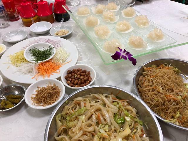 肥光鱼生(连源二路店)