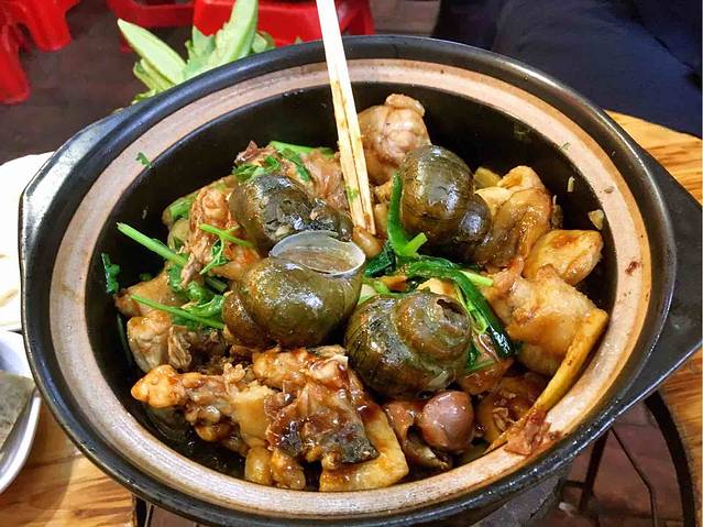 芳村榕树头叹佬鸡煲(芳村老店)